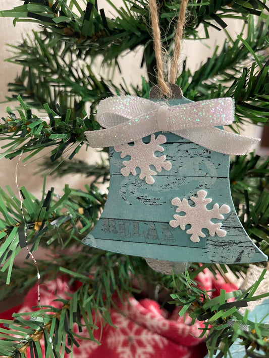 Coastal Snowflake Bell w/ Shiny Bow